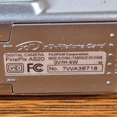 LOT 53D: Fujifilm FinePix A820 Camera and Olympus Stylus Epic Zoom 80 with Carrying Bag