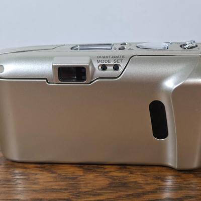 LOT 53D: Fujifilm FinePix A820 Camera and Olympus Stylus Epic Zoom 80 with Carrying Bag