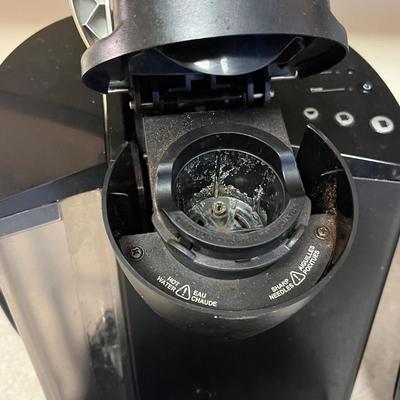 LOT 60D: Keurig Coffee Maker and Oster Countertop Oven