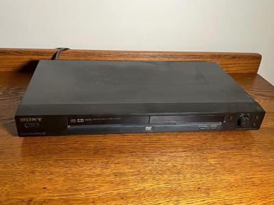 LOT 78D: Sony CD/DVD Player - DVP-NS325