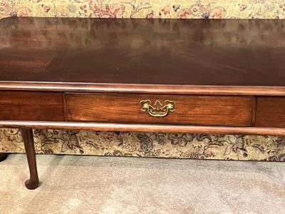 LOT 80L: Matching Desk and Chair Set