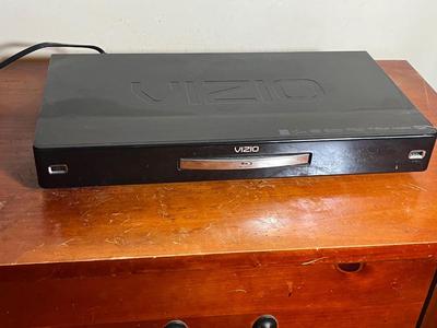 LOT 84C: Vizio Blu-Ray Player- VBR231