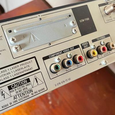 LOT 85C: Sony 5-Disc DVD Home Theater System with Speakers - HCD-HDX275