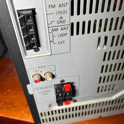 LOT 87C: Panasonic Stereo System - 5-Disc Cd Player, Dual Tape Deck - SA-Ak12