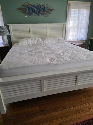 King size bed
