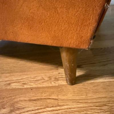Retro Faux Leather Armchair with End Table