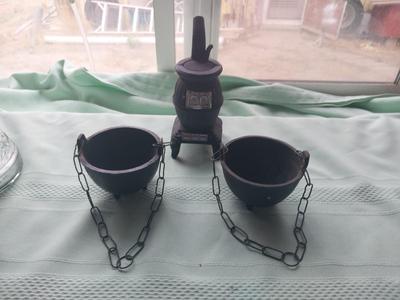 CAST IRON MINITURE POTBELLY STOVE AND HANGING POTS
