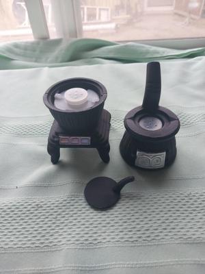 CAST IRON MINITURE POTBELLY STOVE AND HANGING POTS