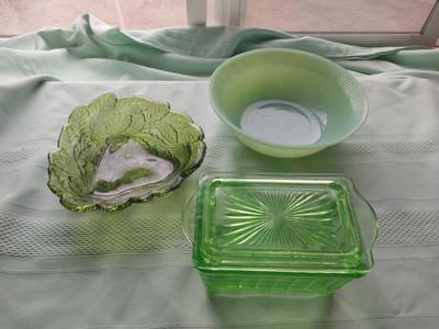 VINTAGE GLASS-REFRIDGERATOR DISH WITH LID- CANDY DISH AND FIREKING BOWL