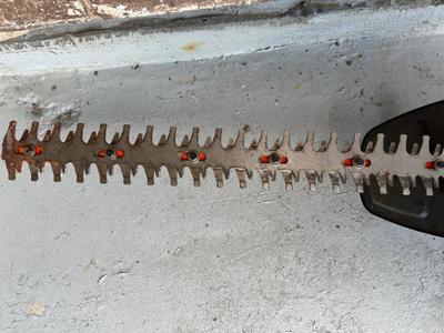Black+Decker Electric Hedge Trimmer