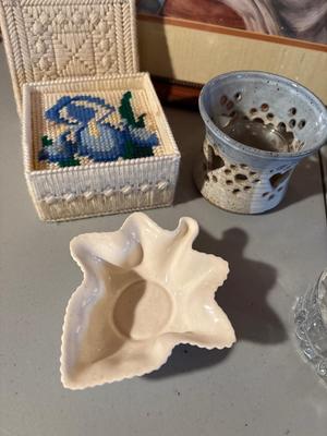 Sale Photo Thumbnail #31: Picture has some water staining on the mat. Pod leaf bowl, handcrafted, coaster, and Kleenex box plus more.