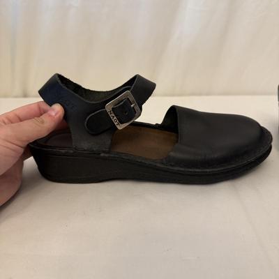 Merrell, Teva, Dansko & More Size 8/9 Ladies Shoes (P-HS)