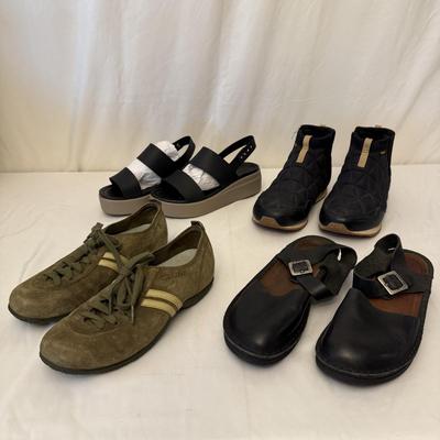 Merrell, Teva, Dansko & More Size 8/9 Ladies Shoes (P-HS)