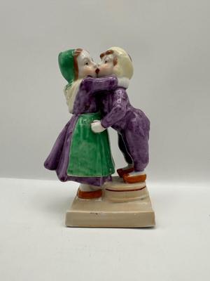 Vintage Goldcastle Japan Kissing Toothbrush Holder
