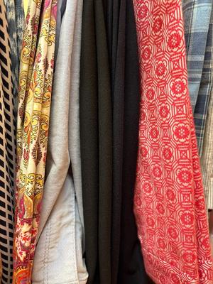 Sale Photo Thumbnail #419: Name, brand clothing, ranges from the size 2 to 8
