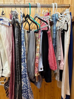 Sale Photo Thumbnail #416: Name, brand clothing, ranges from the size 2 to 8