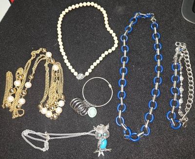 Sale Photo Thumbnail #13: Jewelry Lot | Pearls, Silver, etc.