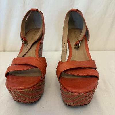 Pour La Victoire Bonita Wedge Sandals & Wild Diva Ankle Boots, Size 8.5 (P-HS)
