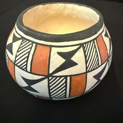 Acoma Pueblo Pottery Bowl by Katherine Torivio (P-HS)