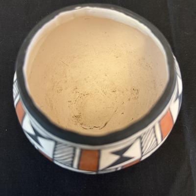 Acoma Pueblo Pottery Bowl by Katherine Torivio (P-HS)