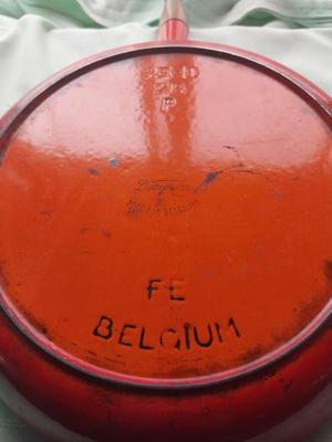 TWO VINTAGE DESCOWARE SKILLETS