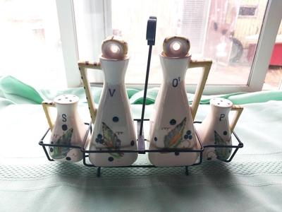 VINTAGE OIL&VINAGER/SALT&PEPPER IN HOLDER AND CERAMIC BUTTER HOLDER