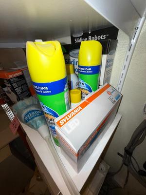 Sale Photo Thumbnail #17: SR14-Miscellaneous shelf contents