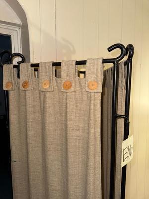 Sale Photo Thumbnail #46: E36-Trifold room divider

Each individual panel is 18 inches wide