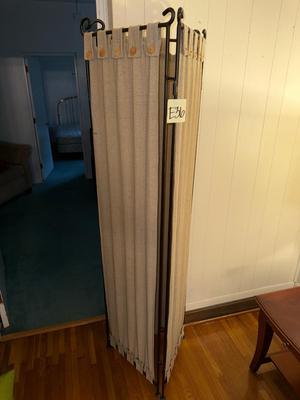 Sale Photo Thumbnail #45: E36-Trifold room divider

Each individual panel is 18 inches wide