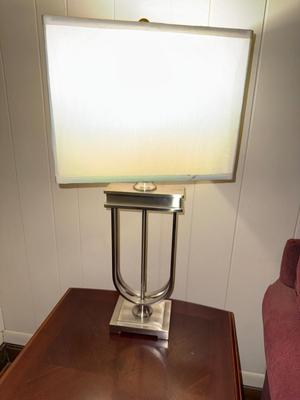 Sale Photo Thumbnail #50: E35-end table with table lamp
