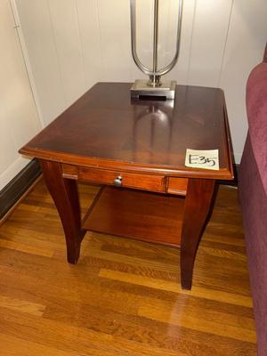 Sale Photo Thumbnail #49: E35-end table with table lamp