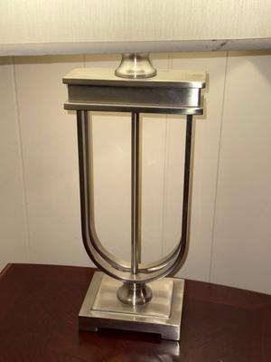 Sale Photo Thumbnail #51: E35-end table with table lamp