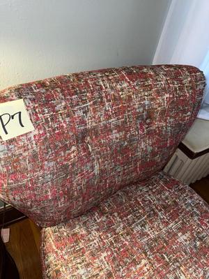 Sale Photo Thumbnail #229: P7-Accent Chair
This swivels!!