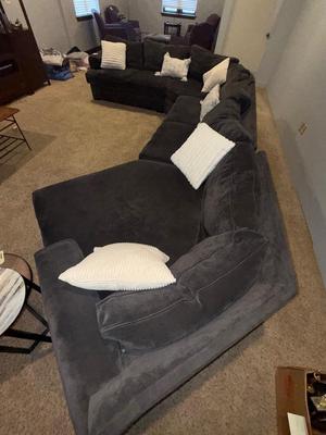 Sale Photo Thumbnail #269: LR15-very large sectional plus pillows
Appr 8’x 15’