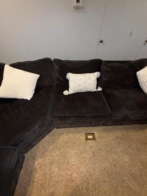 Sale Photo Thumbnail #267: LR15-very large sectional plus pillows
Appr 8’x 15’