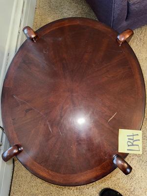 Sale Photo Thumbnail #317: LR4-End table

25 x 21 x 25