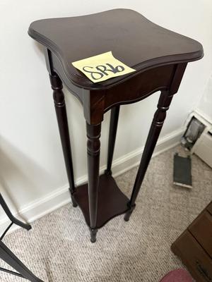 Sale Photo Thumbnail #340: SR6-Table/plantstand
12x12x36.5