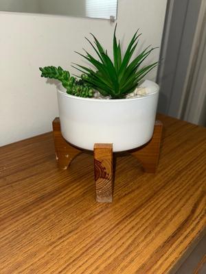 Sale Photo Thumbnail #371: 1B-dresser and fake plant

32” x 18” x 31”