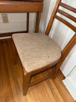 Sale Photo Thumbnail #425: 3C-desk and chair

30“ x 18“ x 29“