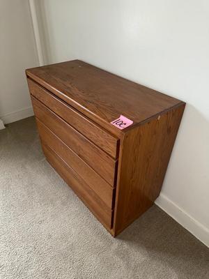 Sale Photo Thumbnail #525: 10C-dresser
