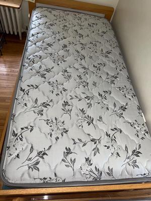 Sale Photo Thumbnail #577: 14D-twin mattress with wooden frame