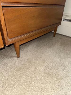 Sale Photo Thumbnail #599: 15C-32” x 18” x 31”