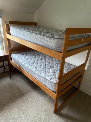 Sale Photo Thumbnail #607: 18E-Bunkbeds (Twin)
