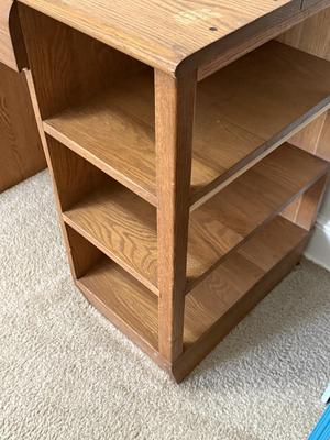 Sale Photo Thumbnail #679: 19A-Desk

42” x 20” x 29”