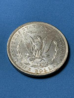 1904-O AU/UNCIRCULATED CONDITION MORGAN SILVER DOLLAR AS PICTURED. (COIN-6RS)