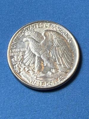 1945-P AU50 CONDITION WALKING LIBERTY SILVER HALF DOLLAR AS PICTURED. (COIN 30).