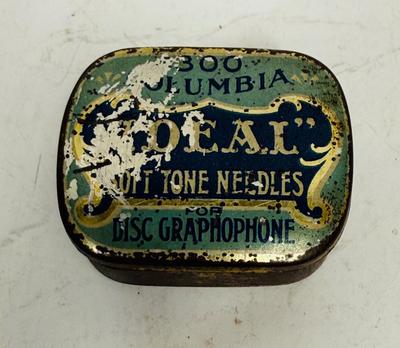 Vintage Antique Hinged tin with pieces of rocks and beads inside