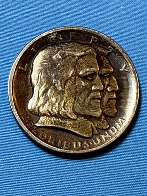 LONG ISLAND 1936 UNCIRCULATED HEAVILY TONED COMMEMORATIVE SILVER HALF DOLLAR.