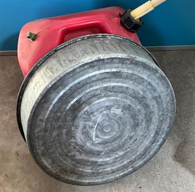 Red 5Gal Gas container with galvanized oil pan