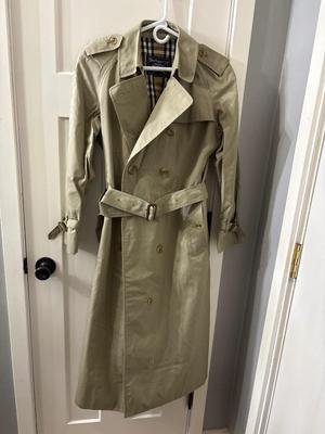 Burberry ladies trench coat